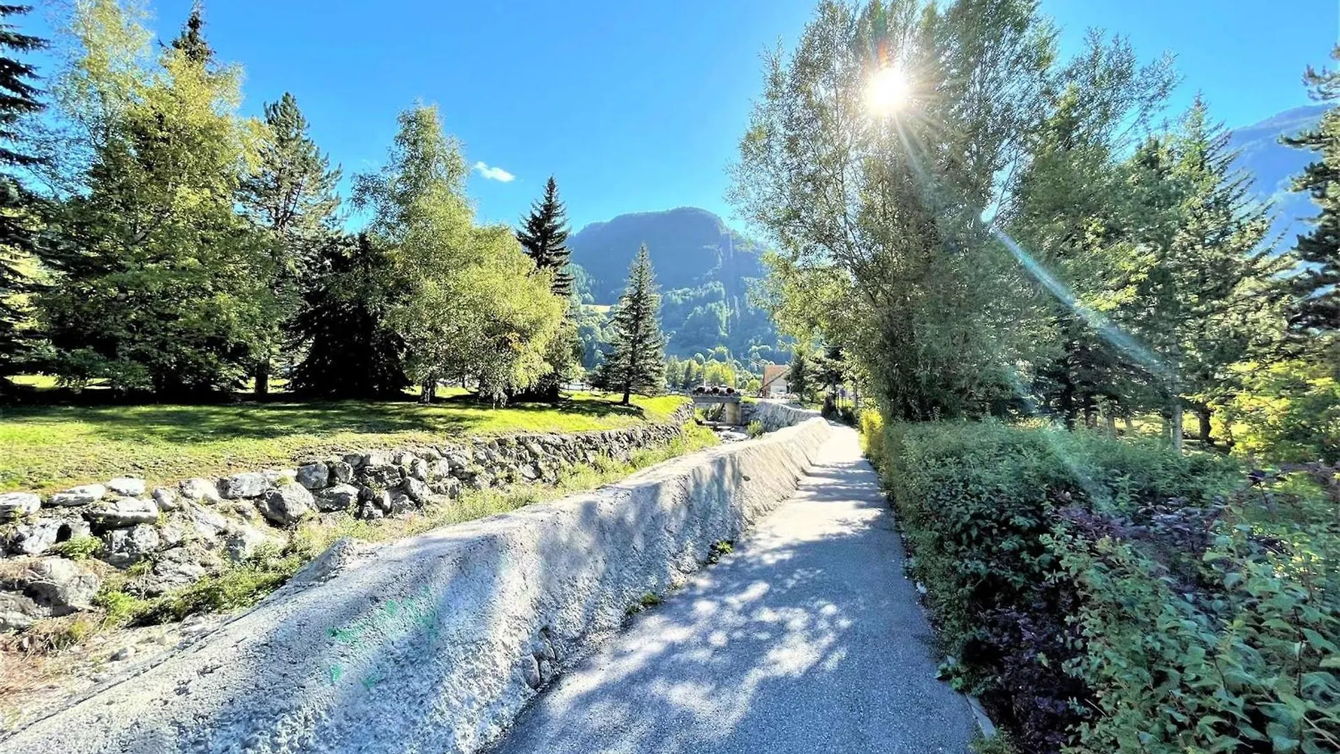 Appartamento Studio Charmant Avec Piscine, Ski Au Pied Et Parking A La Salle-Les-Alpes - Fr-1-330F-115 Serre Chevalier
